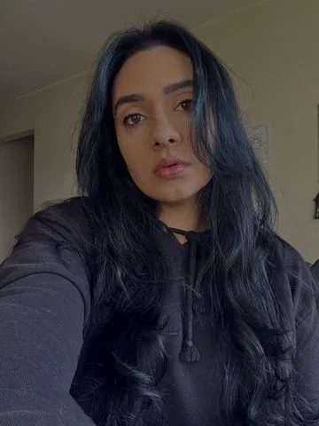 Beleza natural, corpo harmônico e atitude de namoradinha.
Doce, educada e envolvente.
Te faço relaxar, desejar e querer repetir.