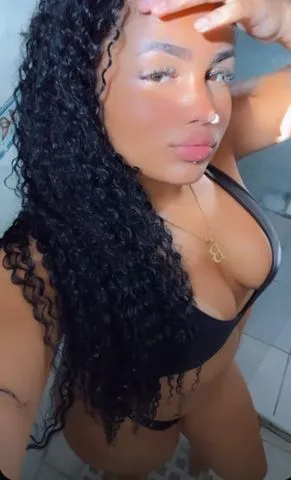 VÍDEO CHAMADA
⚠️Esse perfil  é confiável e não aplica golpe.





 
 
  



 
      


      


