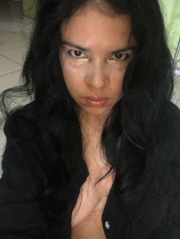 Discreta sempre, carinhosa, quente, adoro te satisfazer e proporcionar momentos incríveis , te deixar relaxado e esquecer do mundo enquanto cuido de você… 
MEU MELHOR PRAZER É TE DÁ PRAZER! 
 
ATENDIMENTO: 
• SEXTA -        DAS 10:00h às 18:00h 
• SÁBADO-     DAS 10:00h às 18:00h 
• DOMINGO - DAS 10:00h às 18:00h 