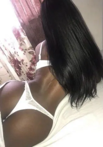 Mulatinha quente sem frescuras , pronta para te levar a loucura ! 