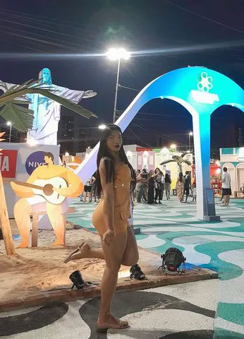 Olá me chamo Beatriz tenho 23 anos moro em Teresina, uma bela morena ativa e passiva bem educada e acompanhante de alto nível , sempre pesando pelo bom atendimento e satisfação do cliente , atendo em motéis hotéis e a domicílio, vendo conteúdos e chamada de vídeo mais informações no whatsapp 