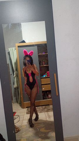 Sua novinha,sou carinhosa, educada e gentil,atendo na sua casa , no motel e em boate ,faço vídeo chamada também,venham me conhecer 
Sou magrinha,adoro ser dominada 
Realizo alguns fetiche
Sou bem gulosa 
Ass:sua submissa 