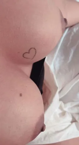 Sua putinha novinha  354998