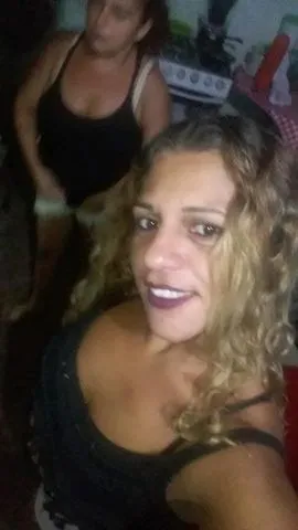 Coroa safada magrinha , greluda 
Chamadinha erótica
Cuida 24 horas ✓