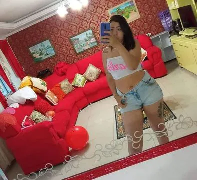Olá, eu me chamo Japa e sou essa maravilhosa acompanhante branquinha e tatuada com 1,75 de altura, e você vai se apaixonar pelas minhas curvas. Sou nova na região, muito prazer.

Minha especialidade é um boquete de qualidade, totalmente sem frescuras e bem babadinho. Sou estilo namoradinha, gosto muito de transar e amo o que faço, vamos gozar bem gostoso juntinhos.

Atendo em todas as regiões de são paulo, podendo ser em hotel, motel e na residência do cliente 