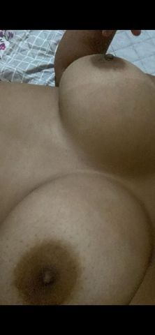 Vendo conteúdo e chamada de vídeo meu e da minha namorada , somos duas mulheres bissexual que adora ver um homem gozando , me chama pra adquirir nossos conteúdos e chamada de vídeo bebê 🔥🔥