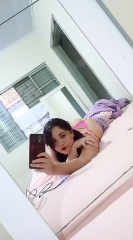 Sou mia Pimentel estou na cidade por pouca temporada. corpo todo natural , sem cirurgias e sem procedimentos estéticos .meu encontros são bem  prazeirosos , não sou do tipo mecânica , procuro atender meu cliente da melhor maneira possível( atendo casal também )perfeita para aqueles que buscam algo excepcional e que estão à procura de dar uma relaxada.sou uma escort discreta, educada, toda gostosa, divertida e de fino trato.em meu atendimento proponho a melhor experiência que podemos ter!sou uma namoradinha bem safada que adora um sexo sacana, encantadora e ao mesmo tempo devassa, carinhosa e de sorriso fácil.adoro uma boa prosa também, se é isso que procuram.aquela amante que ouve e guarda todos os seus segredinhos e desabafos então, sou eu!vou adorar ser sua ouvinte também.gosto de dar e receber prazer, me entrego por inteira e gosto de tudo intenso para que nosso encontro seja inesquecível.amo carícias e preliminares quentes, tenho uma xoxota quentinha e uma boquinha de veludo, apaixonada em fazer oral e sendo bem limpinho,sou muita chata com higiene, assim nosso date será o mais gostoso e natura