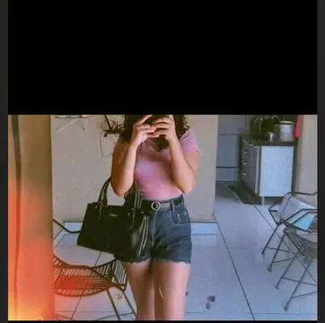 Olá, sou uma linda jovem, educada, discreta, sigilosa que garante total confiança e segurança em nosso encontro.
moteis ou a domicílio (residência do cliente) tenho transporte e vou até você.
faço um oral babadinho com direito a finalização, dependendo da sua higienização.
obs: não trabalho com anal, por favor não insista.
gosto de pessoas objetivas e certas para marcar uma saída, então se você é uma dessas pessoas para mais informações entra em contato comigo via whatsapp!
obs: também trabalho com chamadas de vídeos para pessoas que tem interesse.
aguardo por vocês! bjinhos 😗
obs: sem enrolação.