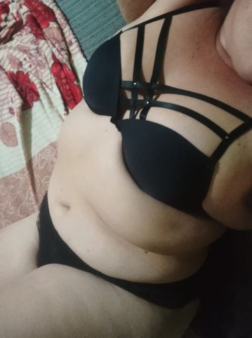 Olá meus amores querem sair da rotina ?
Aqui vc vai encontrar muita diversão 🫢
Como posso  te alegrar pele a pele cm posso tbm te alegrar por chamadas e fotos apenas basta me chamar ..
Bjsss aguardo vcs 😚