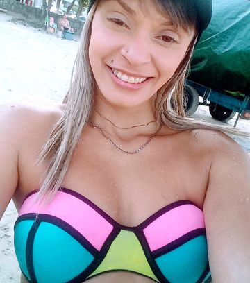 Gaby Santana LOIRA e safadinha sem mimimi, pronta pra realizar fantasias e desejos mais quentes. Atendo todos os dia 24hrs zap 11948939586 280223