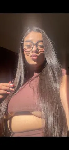 Oi amor sou Jenny tenho 21 anos estou aqui pra te dar prazer, morena dos seios grandes🤤