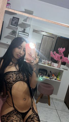 Super simpática e carinhosa , magrinha dos cabelos longos , vamos marcar um encontro? Não irá se arrepender 🔥
Agora estou com local para melhor lhe atender ! Local super discreto e seguro no centro de Joinville 