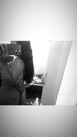 Oiee amores vem relaxar comigo, sou uma morena sapekinha que gosta de da a bucetinha. Vem me conhecer 