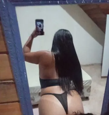 Olá, me chamo Bianca, sou morena, cabelo longo, Tenho seios naturais  pequenos, coxas grossas,  bunda grande e sou bem apertadinha. 
Atendimento com discrição, estilo namoradinha.
Sou bem safadinha, simpática, e atenciosa.

Meu atendimento é sem pressa, Faço oral babadinho até o final, sexo vaginal e muito mais.
Atendo com local próprio, e em hotéis e  motéis. 

( Atendimento com hora marcada.)
( Disponível 24 horas de  segunda a domingo.)