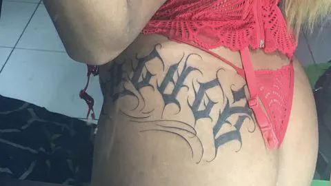 Novinha estilo namoradinha, atendo sem pressa te recebo com aquele boquete bem babado impossível não querer de novo, sou nova no site tenho 18 e atendo em toda zona oeste e zona sul do Rio de Janeiro, tenho amigas para festinhas e atendimento em dupla 