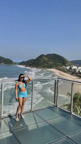Olá meus amores meu nome e bianca tenho 24 aninhos , sou nova na cidade estou a 5 mês nesse ramo, meu atendimento e completinho estilo namoradinha não tenho frescura com nada ,gosto de tudo naturalzinho nada mecânico, venha conhecer mais sobre o meu atendimento, aguardo você 🔥