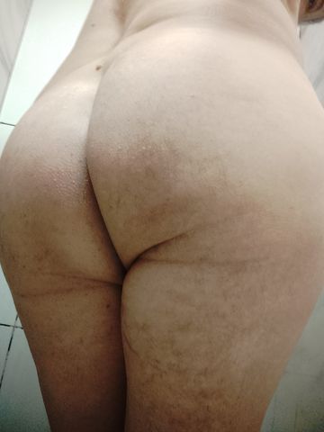 Meu nome é Carlos tenho 49 anos fasso programa com homens mulheres e casais n posso receber só em motel, sou passivo e ativo, fasso programa com vários homens tb, chama no ZAP pra combinar, e vem gozar , gostoso , tenho bunda feminina, e lisinha , adoro sair com clientes dotado