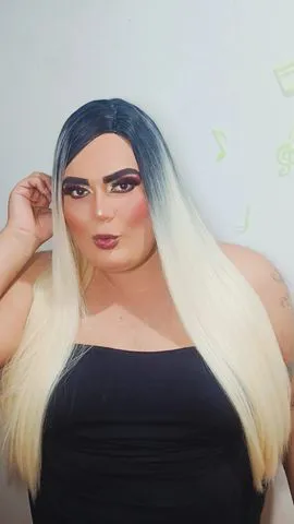 Olá amores recém chegada na cidade sou uma gordinha gostosa e bem safadinha com local tenho amigas casa de massagem laconga 