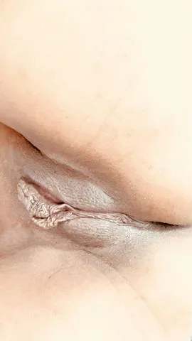 Olá meus amores me chamo Suellen Zinha uma namoradinha bem extrovertida Carinhosa do jeito Que você procura para viver um momento deliciosos cheio de muitos prazeres então estou aqui venha curtir uma noite ou uma manhã ou à tarde deliciosa comigo tenho certeza que você não vai se arrepender faço pernoite também pra você que chega na cidade de Belém que está na que está à procura de uma namoradinha acompanhante bem discreta estou aqui para te proporcionar todo carinho e atenção que você procura não gosto de nada mecânico deixo acontecer tudo natural sou uma mulher que transforma momentos em memórias adoro deixar o meu acompanhante muito bem relaxado depois de um bom sexo bem gostoso um bom papo com carinho uma boa atenção e tudo com bom respeito tenho um corpo todo natural seios pequenos bumbum médios cabelos longos pretos para homens de bom gostos uma boceta bem carnuda que só de você ver da água na boca uma namoradinha que você procura não só por uma hora de prazer como uma boa saída uma boa curtida uma conversa não tenho local atendo motel em hotel em Belém sobre o valor está no anúncio se quiser saber de outras coisas é só me mandar mensagem se for pra ficar perturbando pedindo foto mas antes não mandar mensagem OK só entre em contato se tiver interessado em sair comigo beijo aguardo por vocês por favor lê meu anúncio antes de me mandar mensagem não atendo homens novinho só 
