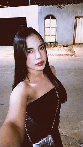 Oi meus amores, me chamo Ana Luiza e sou estilo namoradinha , oral babado e garganta profunda  360281