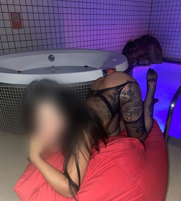 Ninfetinha tatuada 🔥 279404