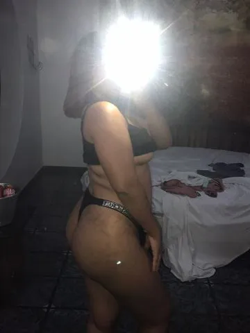 Olá amores, estou disponível pra atendimento virtual e presencial! Sou uma morena muito fogosa e atenciosa 