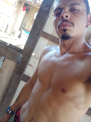 To aqui pra fazer seus desejos e fazer vc goza gostoso