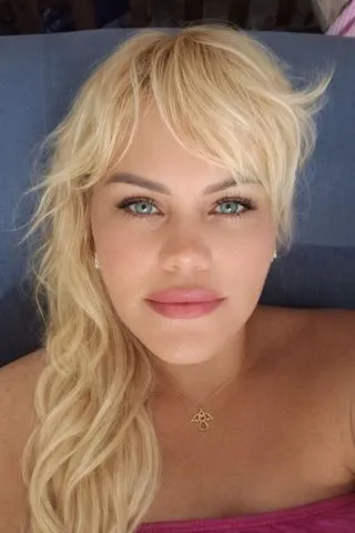 Cecília Ferraz  393237