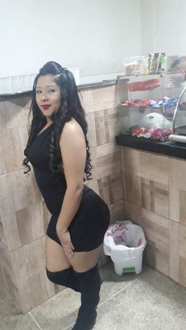 Sou u que adora diversões quente venha relaxar e vive momentos maravilhosos 