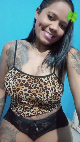 Sou morena simpática, educada, alegre, faço todas posições que o cliente preferir, sem frescurinhas, eu beijo, tenho hum oral caprichado, diferenciado, aceito mim chupar também, adoro hum meia nove, atendo só se vc gostar de Huma aventura em 4 paredes mim chame será hum prazer em atendê-lo meu  local e simplisinho mais organizado ,tranquilo ,bem discreto com garagem aguardo vcs 🫶💚