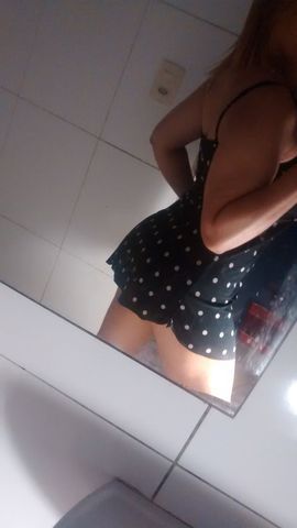 Me chamo Brenda
Tenho local,local discreto sou nova nesse ramo
Espero você
1 hora $150 reais  e meia hora $ 100 reais
Pix ou dinheiro
Venha e não vai se arrepender
Beijos