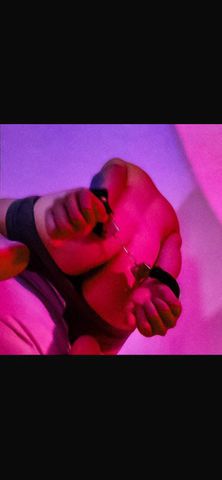 Oii sou lucca , novinho 1,63 de altura olhos claros porte magro , sou bem liberal realizo fetish, inversão, lesbianismo com amiga, BDSM e um oral bem babadinho, venha me conhecer e ter a melhor experiência e satisfação.