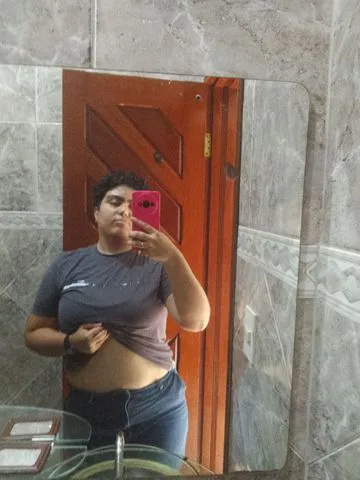 Sou bem fogosa, da o cu mas com taxa  sempre com saúde e preservativo 