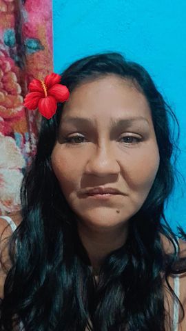 Olá meu nome é Letícia sua coroa passo oral vaginal meta profunda vendo o conteúdo estou disponível