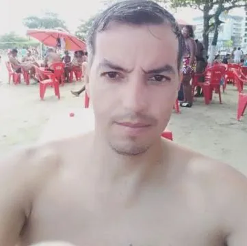 Carinhoso, adoro dar prazer e fazer suas pernas tremer, atendo casadas e solteiras.