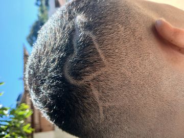 Sou um cara novo por aqui. Normal de 35 anos. Adoro putaria. 18 cm medio. Gosto de da praze para todos. Só atendo motel.  Vem gozar gostoso comigo . Ativo Sem frescura.