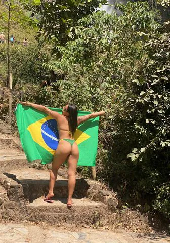 Amores tenho local disponível para atender vocês para mais informações me chamar no WhatsApp pois tem algumas restrições e vamos a combinar