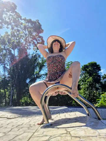 Sua Mhelzinha é diferenciada e muito safada!  360537