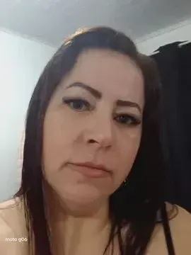 Mulher experiente  384583