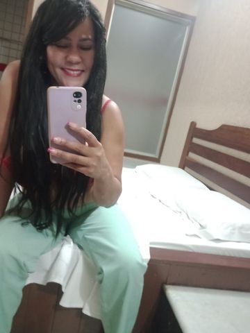 Mulher real, intensa e carinhosa ✨
Atendo apenas 1 cliente por dia, com calma, atenção e muita vontade de dar prazer.
Sou simples, discreta, mãe… mas com uma entrega única na cama.
Quem vem comigo, nunca se arrepende — só volta.

📍 Sem local no momento
💋 Gosto de conexão, respeito e fogo na medida certa.
💦 Prazer quente, sincero e envolvente.

Chama e vem viver um momento só nosso…