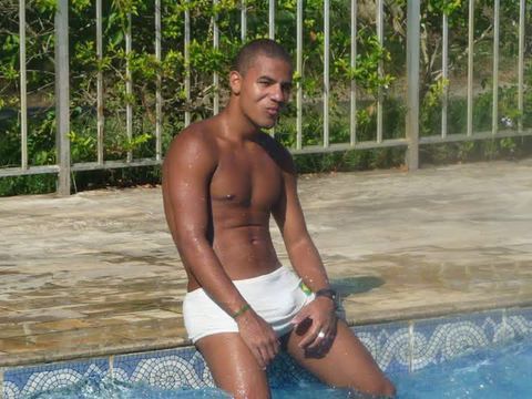 Vem conhecer seu moreno faço papel de maridão namoradinho fetiches só chama 
A pegaga e a botada e diferente 