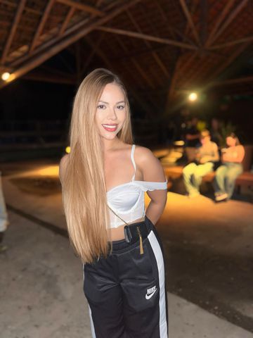 Olá amores sou de Santa Catarina, e vou ficar uns dias na cidade, venha me conhecer!!! 
Minhas Fotos são reais e recentes , sou linda e maravilhosa 