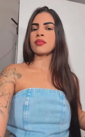 Oi sou nova na cidade faço de tudo nos meus atendimentos estilo namoradinha. Beijos oral anal bem babadinho 378529