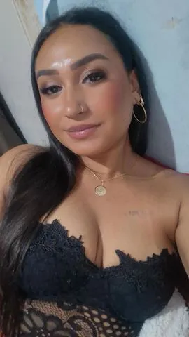 Sou a sua pausa perfeita — aquela companhia leve, charmosa e afetuosa, mas com a dose certa de intensidade e mistério pra te tirar da rotina. ✨🖤
​No meu atendimento Girlfriend Experience (GFE), o foco é a conexão de verdade: conversa boa, risadas, carinho sem pressa e aquela química envolvente de quem parece já se conhecer há tempos. Um encontro gostoso, intimista e inesquecível, onde o desejo e o afeto caminham juntos. 🔥💋
​Se você procura uma mulher decidida, carinhosa e pronta para realizar suas vontades com leveza e entrega, acabou de encontrar. 😈✨
​Vamos sair da imaginação e viver esse momento? 😉
​📲 Me chama no Whats!
📅 Atendimento exclusivo e com hora marcada
🔒 Discrição mútua e total sigilo
​Entre em contato no WhatsApp para consultar a disponibilidade e agendar nosso momento. 💋✨