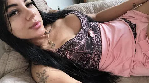 Sou uma morena muito cheirosa , simpática , educada e atenciosa ,( se vc tá cansado de encontro mecânico e apressado pode me chamar que não vai se arrepender ) , gosto de aproveitar cada minuto , gosto do que faço e faço muito bem feito .

Faço massagem tradicional / tântrica/ nuru , faço anal e realizo alguns fetiches ( valor diferenciado do que tá no anúncio ).

Pra encontros fora do meu local , eventos , jantares e viagens consultar disponibilidade e valores .

Faço também atendimento virtual e venda de conteúdo.

Meu local é discreto , limpo , climatizado e seguro .

Para um encontro maravilhoso peço que venha com a higiene em dia , pois eu estou sempre limpinha e cheirosa .