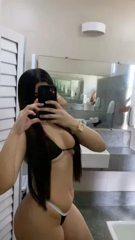 No meu atendimento deixarei você louco de prazer, também realizarei todos os seus desejos. Vamos ter momentos deliciosos de muito prazer.

Estou à disposição para te atender em estilo namoradinha bem safado e tenho certeza que teremos momentos e intensos juntos, serão inesquecíveis. Garanto satisfação total
Trabalho sozinha. Super discreta e completa p vcs de alto nível

