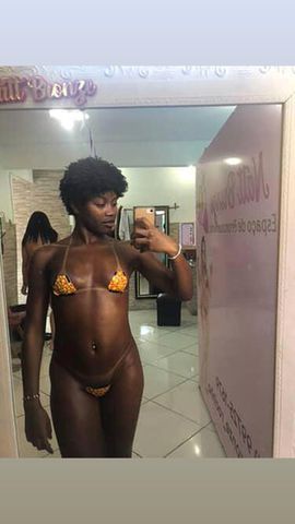 Novinha com disposição pra te levar ao orgasmo perfeito 