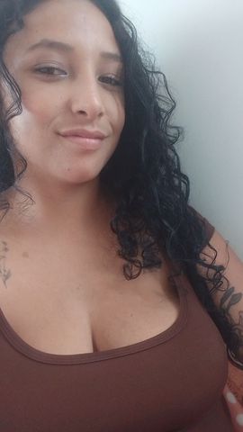 Sextou galerinha bora tomar uma geladinha e dar uma transada gostosa 