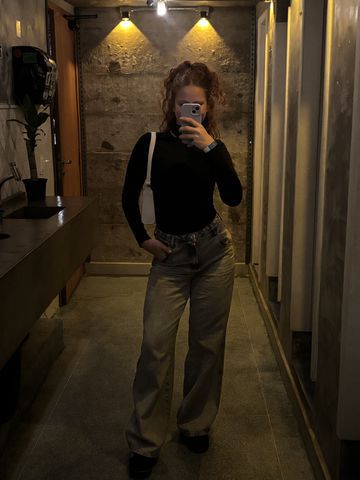 Ruiva natural, fitness e divertida!.
Prontinha para nosso encontro !!