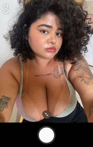 Olá, eu sou a Artemis, sua deusa da caça. Uma mulher estilo latina, de corpo quente e desejo nos olhos, acompanhante com um corpo plus size, com curvas nos lugares certos, um corpo natural e divino, seios grandes, bumbum grande, silhueta e um olhar que vão te tirar do sério.
Além do mais, sou uma mulher educada, que sabe dialogar, te deixar no clima e te fazer esquecer que você está com uma profissional, posso te divertir e te deixar exausto se quiser, mas também posso te relaxar e fazer você esquecer dos problemas por algumas horas.
Em matéria de fetiches não tenho problema com nada, fique à vontade para compartilhar comigo. Meu critério não é nada além de respeito, tenha isso em mente e será um prazer te conhecer.
Estou aqui na região de Acarape, em Teresina, venha se divertir e se aprazer comigo, é só me chamar pelo número de telefone 86988498475. Beijões.